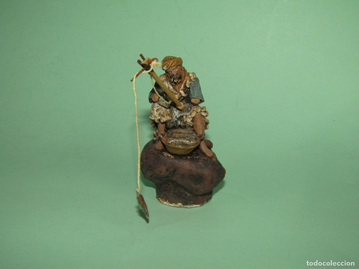 Figuras de Bel&eacute;n: Antigua Figura de Bel&eacute;n en Terracota Policromada Ref. 704 - 8 de ORTIGAS