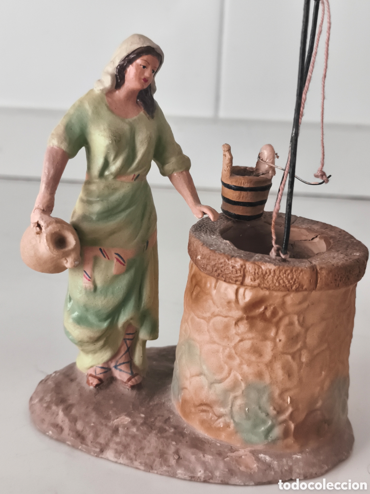 Figuras de Bel&eacute;n: Antigua figura del portal de Bel&eacute;n de terracota Olot