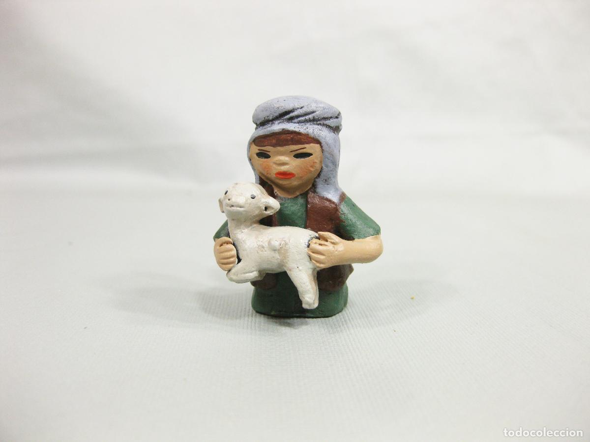 Figuras de Bel&eacute;n: FIGURA DE BARRO COCIDO DE PASTOR TIPO CABEZ&Oacute;N. PARA NACIMIENTO DE NAVIDAD DE 5 CM. MIRETE. MURCIA