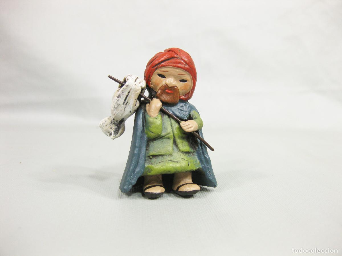 Figuras de Bel&eacute;n: FIGURA DE BARRO COCIDO DE PASTOR TIPO CABEZ&Oacute;N. PARA NACIMIENTO DE NAVIDAD DE 5 CM. MIRETE. MURCIA
