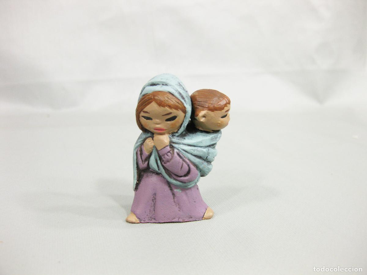 Figuras de Bel&eacute;n: FIGURA DE BARRO COCIDO DE PASTORA TIPO CABEZ&Oacute;N. PARA NACIMIENTO DE NAVIDAD DE 5 CM. MIRETE. MURCIA