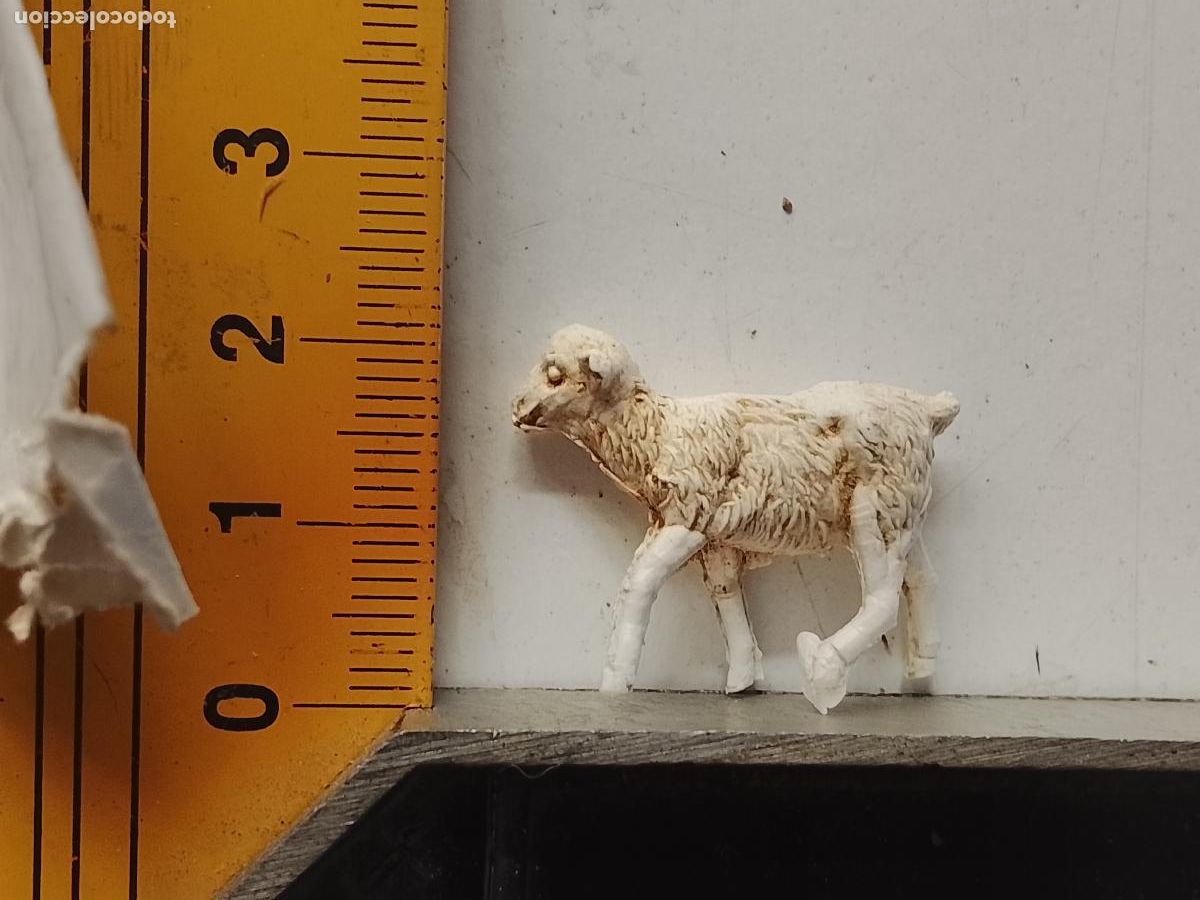 Figuras de Bel&eacute;n: antigua figura de portal de belen plastico duro nacimiento . OFERTA POR LOTES COMBINADOS