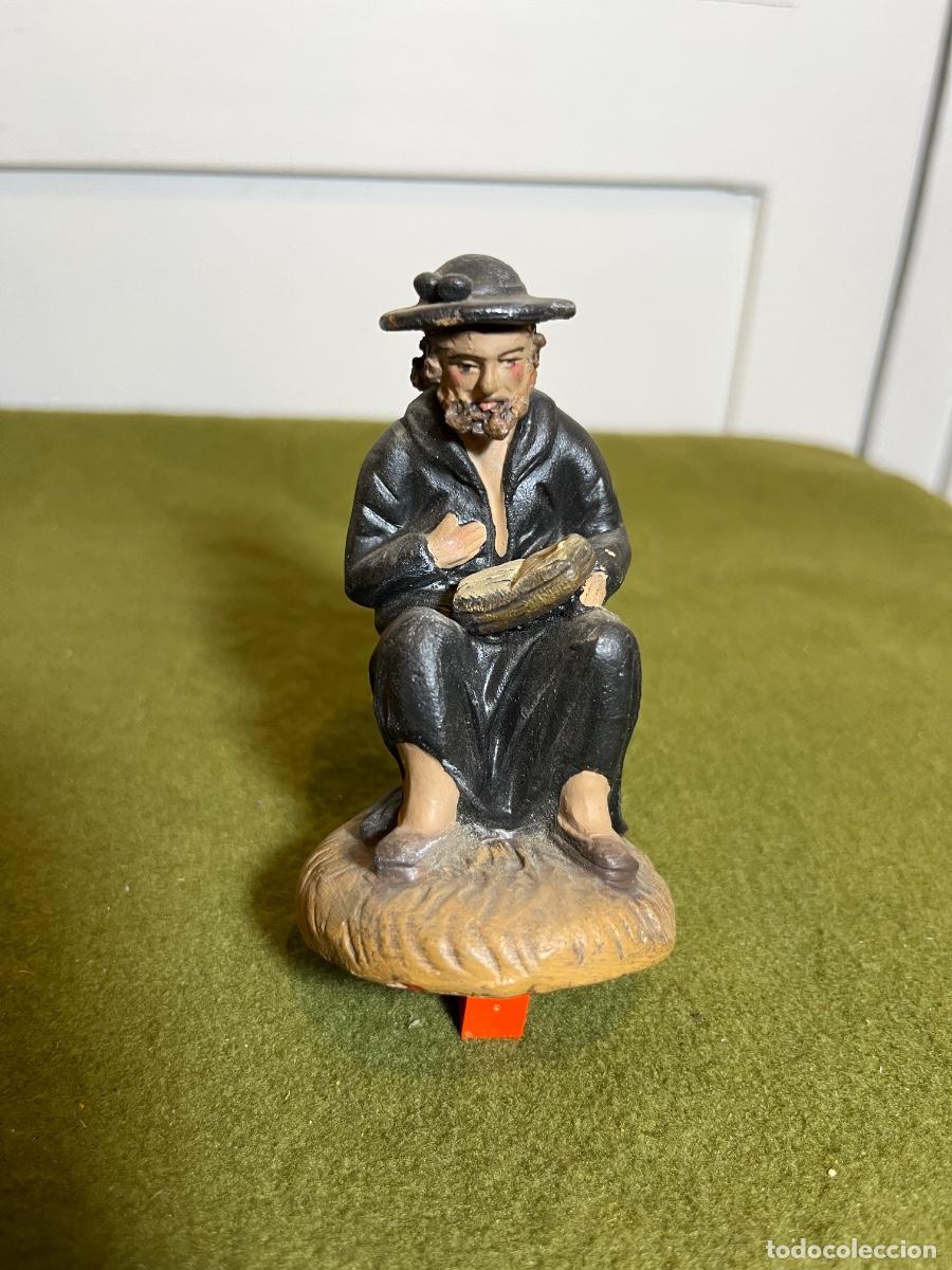 Figuras de Bel&eacute;n: Antiguo Caganer catal&aacute;n de barro pintado a mano con libro y sombrero &ndash; Figura tradicional de Bel&eacute;n a