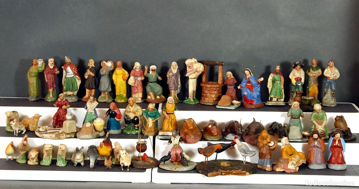 Figuras de Bel&eacute;n: LOTE DE 53 ANTIGUAS FIGURAS PARA BEL&Eacute;N EN BARRO. LA MAYOR&Iacute;A CON FALTAS.