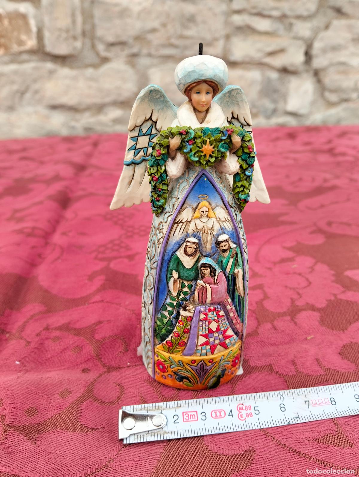 Figuras de Bel&eacute;n: Figura de pasta de &aacute;ngel con representaci&oacute;n de Bel&eacute;n nacimiento de Jes&uacute;s de los a&ntilde;os 80-90