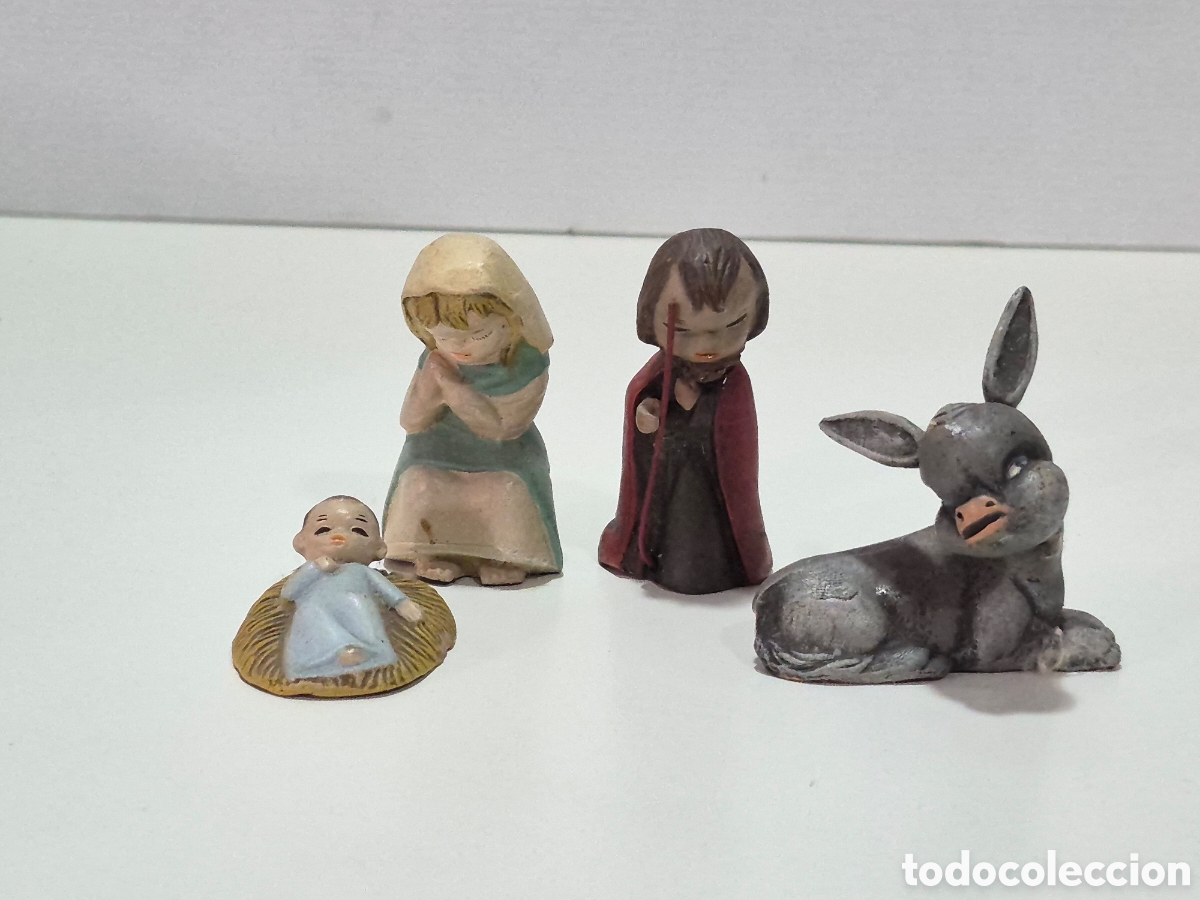 Figuras de Bel&eacute;n: Ortigas infantil, 4 figuras del Nacimiento, con su caja original.