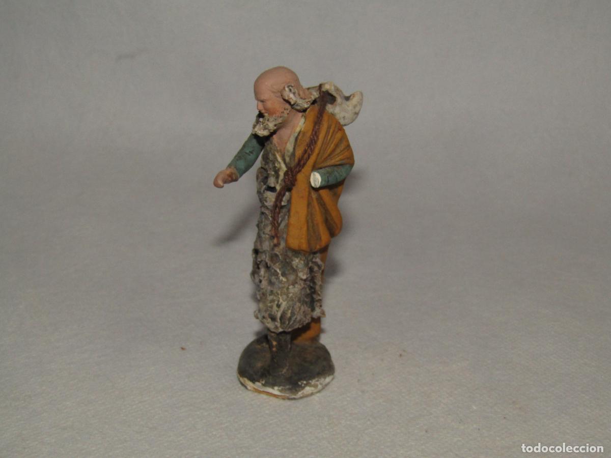 Figuras de Bel&eacute;n: Antigua Figura de Bel&eacute;n en Terracota Policromada Ref. 704 / 8 cm. de ORTIGAS