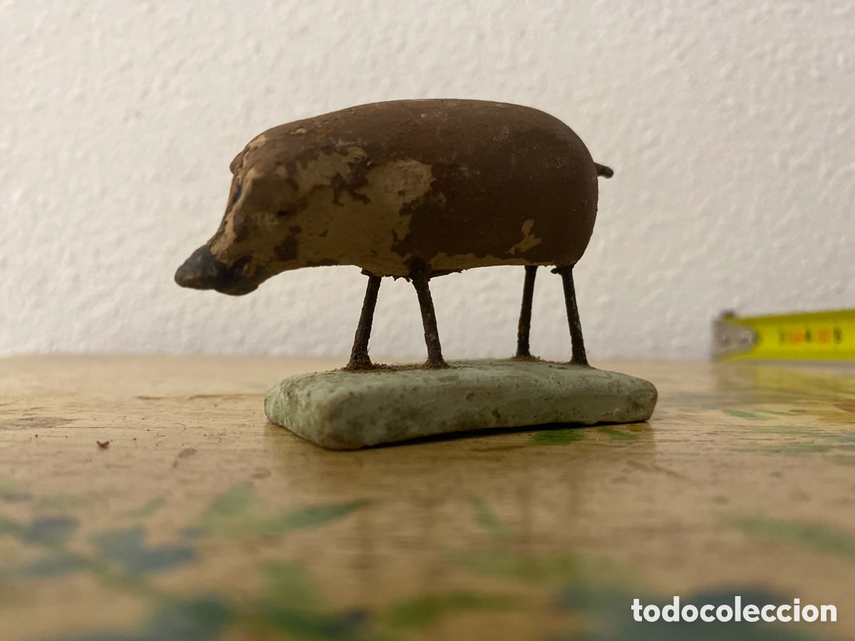Figuras de Bel&eacute;n: Antiguo Cerdo / Jabal&iacute; de terracota y patas de alambre - Bel&eacute;n