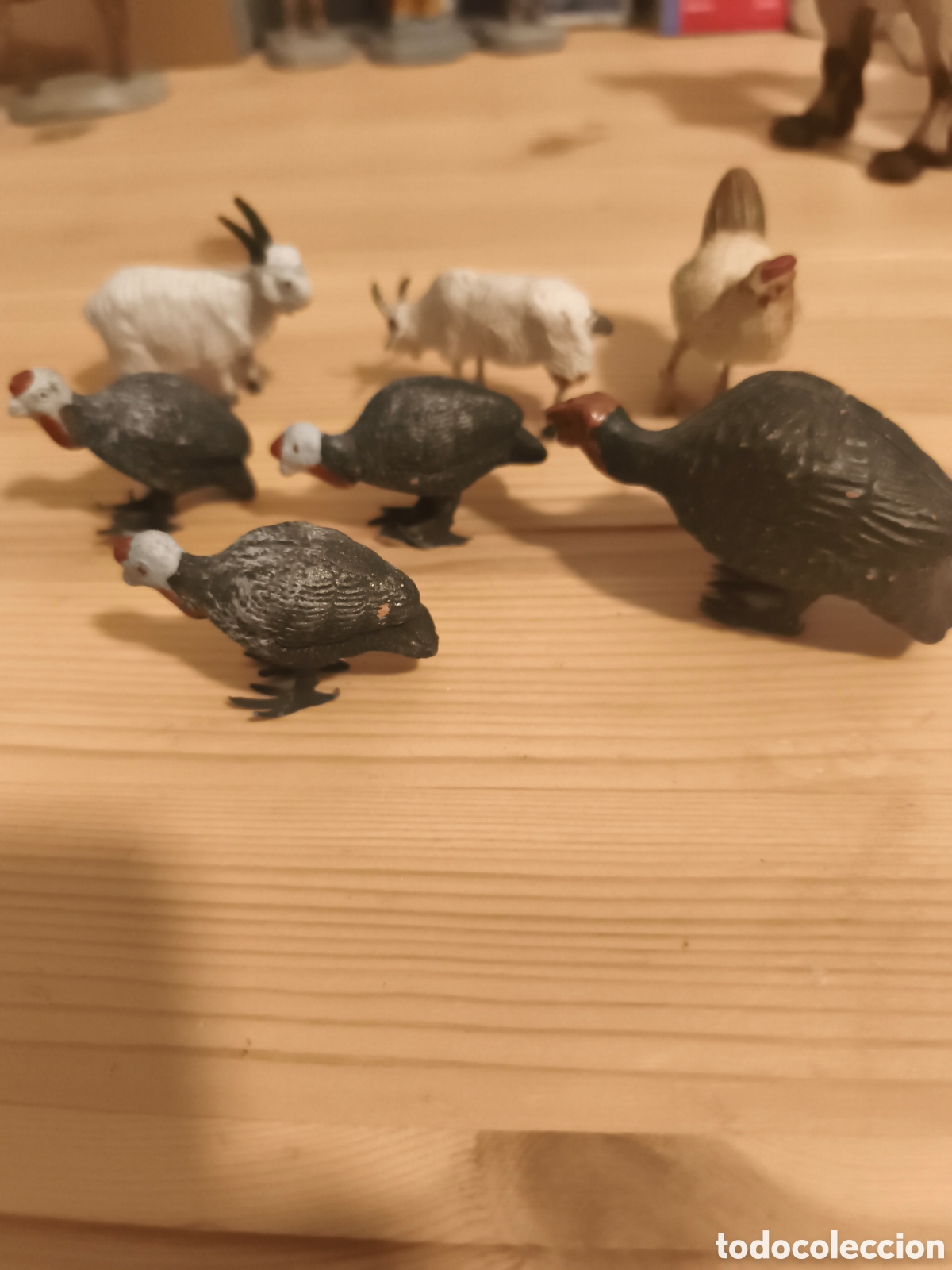 Figuras de Bel&eacute;n: Antiguas figuras de barro de animales para el portal de Bel&eacute;n