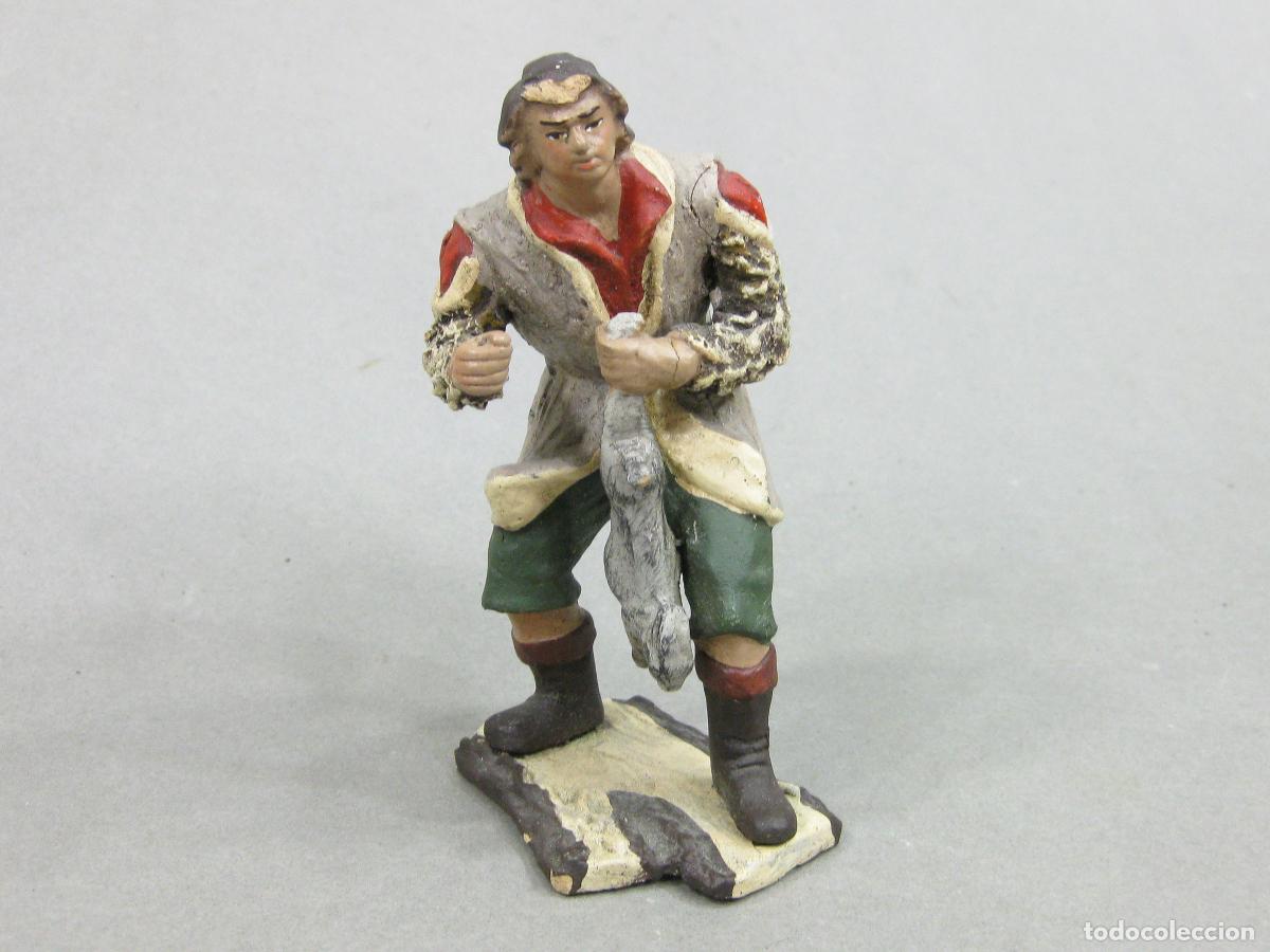 Figuras de Bel&eacute;n: FIGURA DE BARRO COCIDO DE PASTOR CON CONEJO EN MANO PARA NACIMIENTO DE NAVIDAD. NICOL&Aacute;S ALMANSA