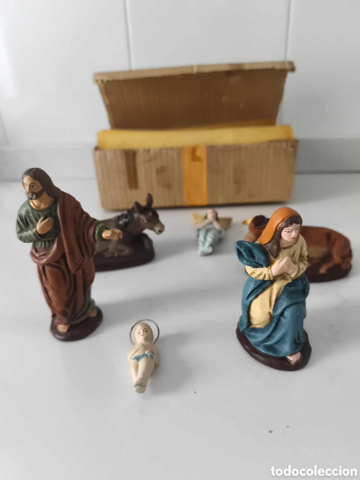 Figuras de Bel&eacute;n: Antiguo M&iacute;sterio de barro policromado en buen estado