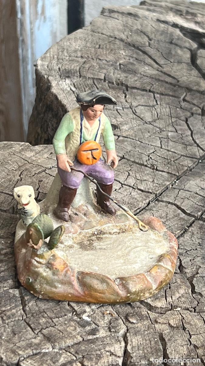 Figuras de Bel&eacute;n: Figura barro Bel&eacute;n antigua pescador hombre ca&ntilde;a perro r&iacute;o cacharreria murcia