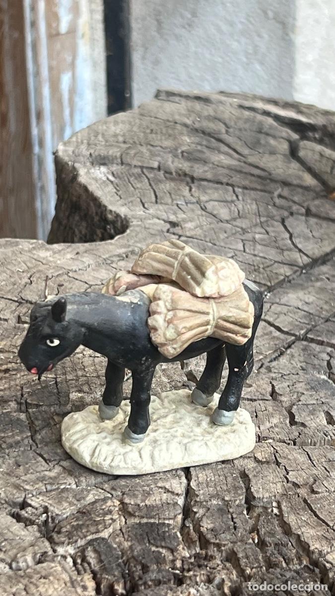 Figuras de Bel&eacute;n: Figura barro Bel&eacute;n antigua burro cargado fardos cacharreria murcia
