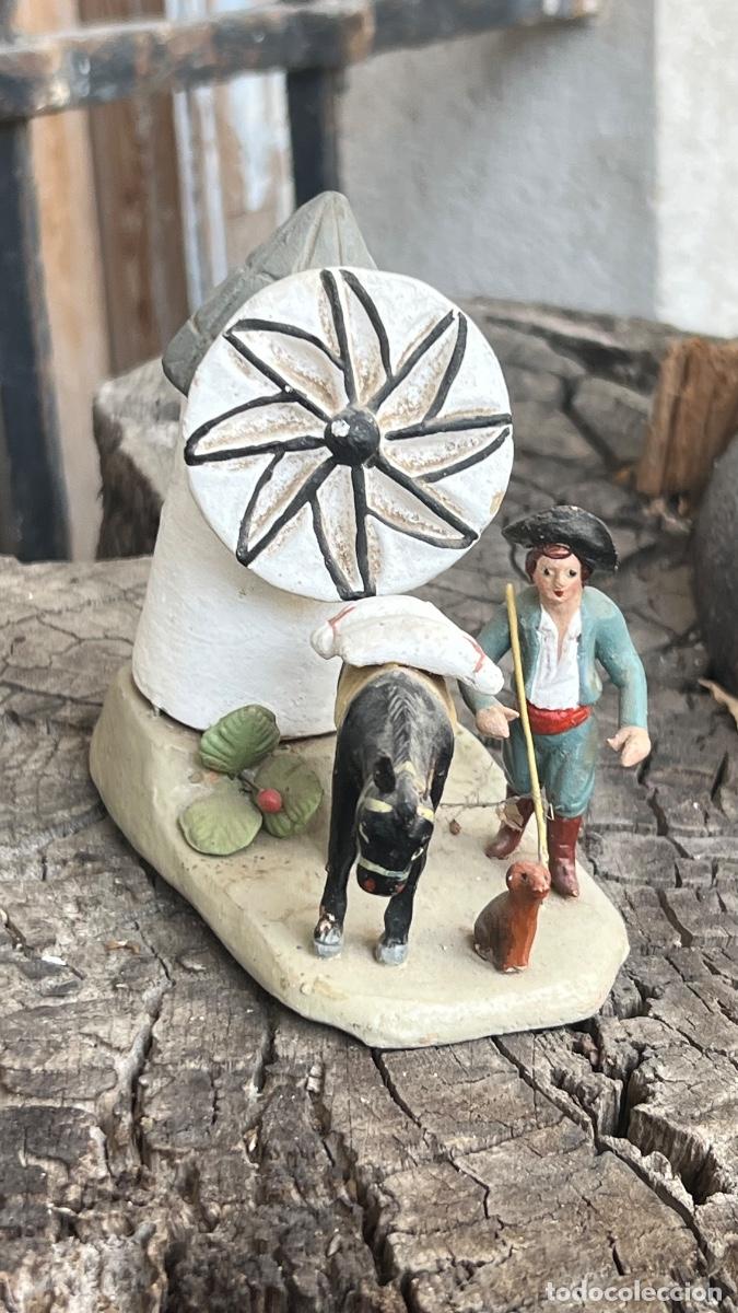 Figuras de Bel&eacute;n: Figura barro Bel&eacute;n antigua burro cargado hombre molino viento cacharreria murcia