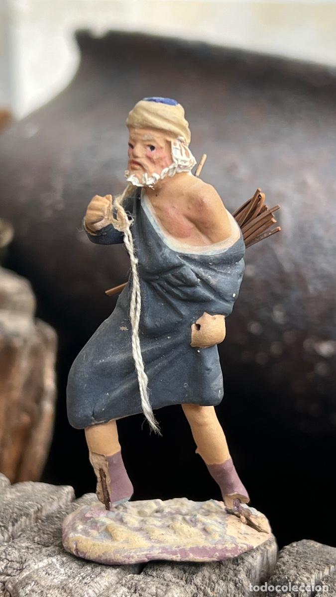 Figuras de Bel&eacute;n: Figura barro Bel&eacute;n antigua hombre turbante porta fardos madera cacharreria murcia