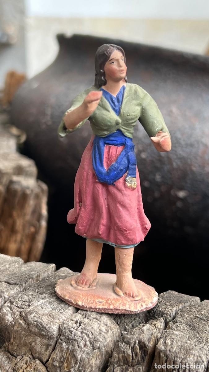 Figuras de Bel&eacute;n: Figura barro Bel&eacute;n antigua hombre joven cacharreria Murcia
