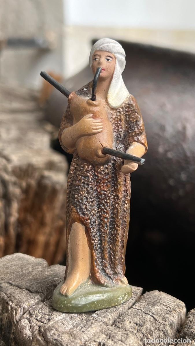 Figuras de Bel&eacute;n: Figura barro Bel&eacute;n antigua hombre m&uacute;sico gaitero gaita turbante cacharreria Murcia