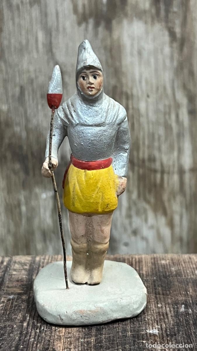 Figuras de Bel&eacute;n: Figura barro Bel&eacute;n antigua soldado romano lanza armadura cacharrer&iacute;a Murcia