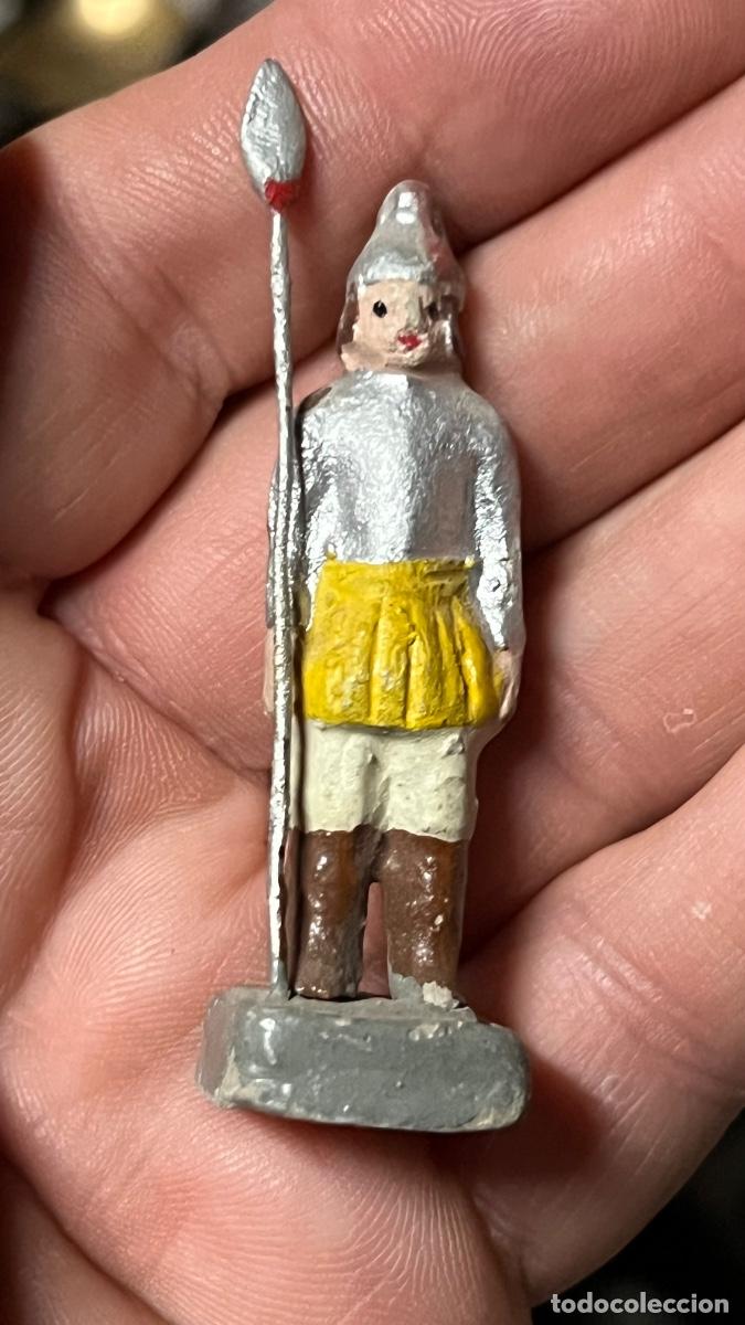 Figuras de Bel&eacute;n: Figura barro Bel&eacute;n antigua soldado romano lanza armadura cacharrer&iacute;a Murcia