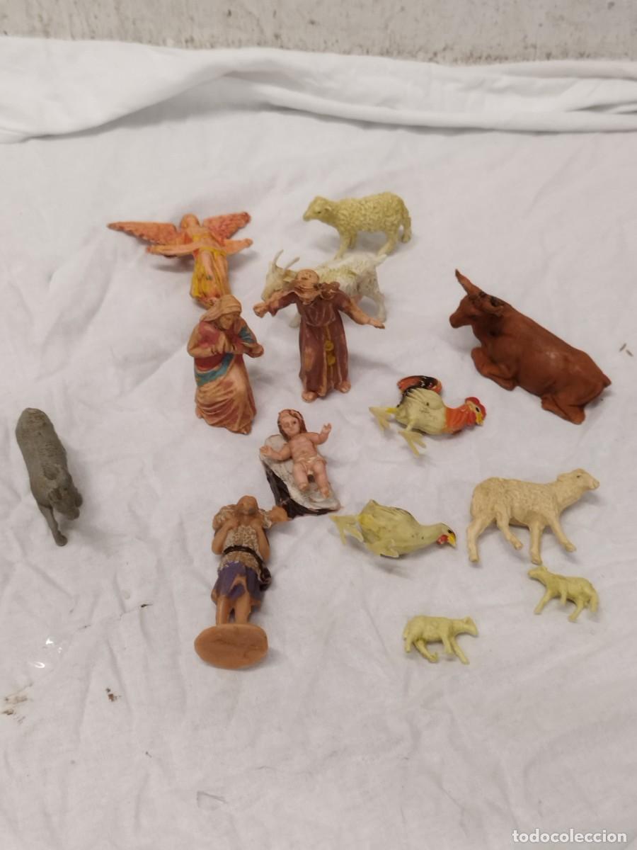 Figuras de Bel&eacute;n: Conjunto de 15 figuras de pesebre, portal de bel&eacute;n.