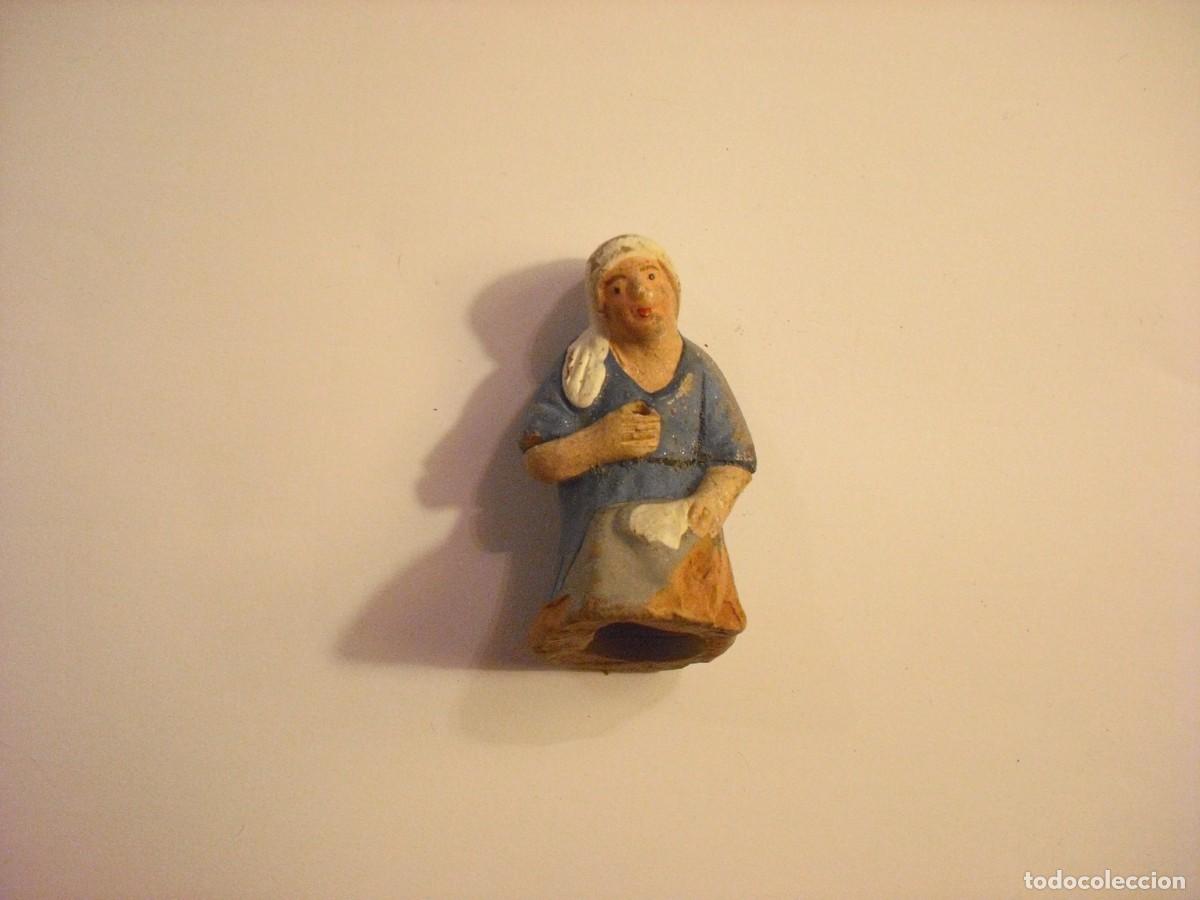 Figures of Bethlehem: ANTIGUA FIGURA DE BELEN DE TERRACOTA . 6 CM