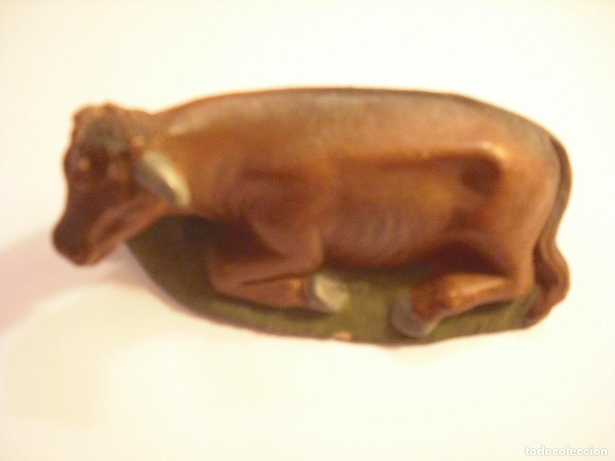 Figuras de Bel&eacute;n: ANTIGUA FIGURA DE BELEN DE BUEY PINTADO, TERRACOTA . 11 CM