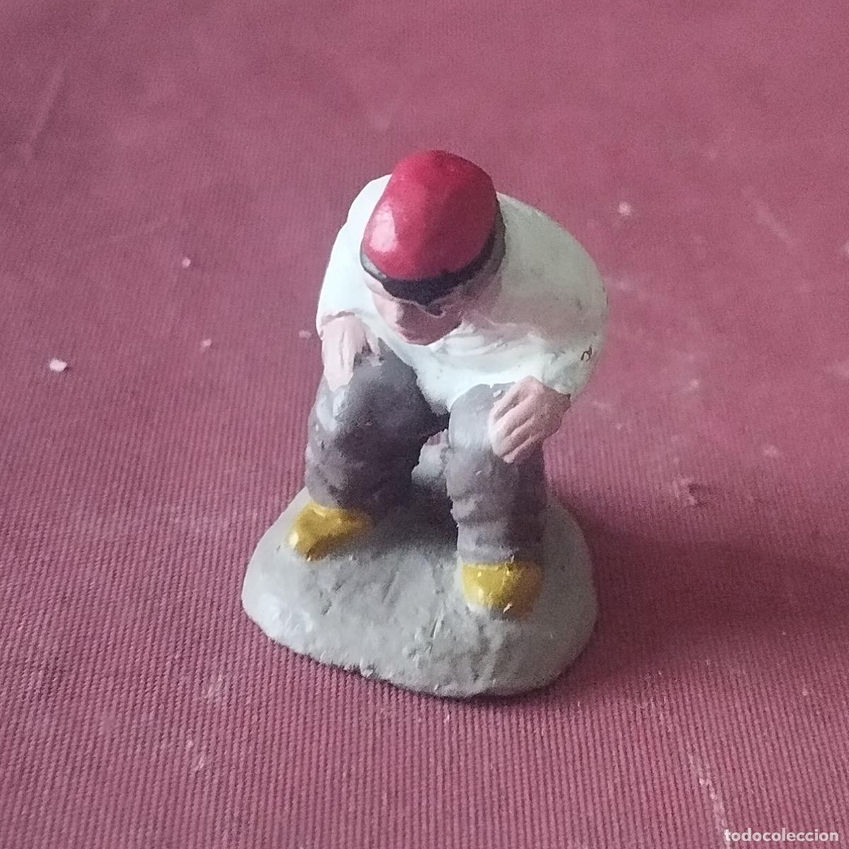Figuras de Bel&eacute;n: CAGANER DE BARRO - PARA BELEN O PESEBRE