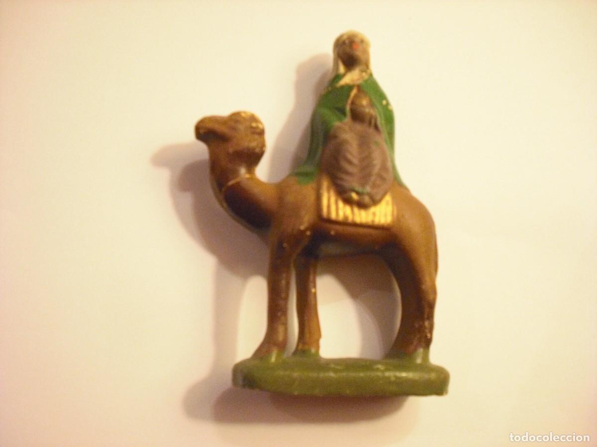 Figuras de Bel&eacute;n: ANTIGUA FIGURA DE REY MAGO , TERRACOTA . 12 CM