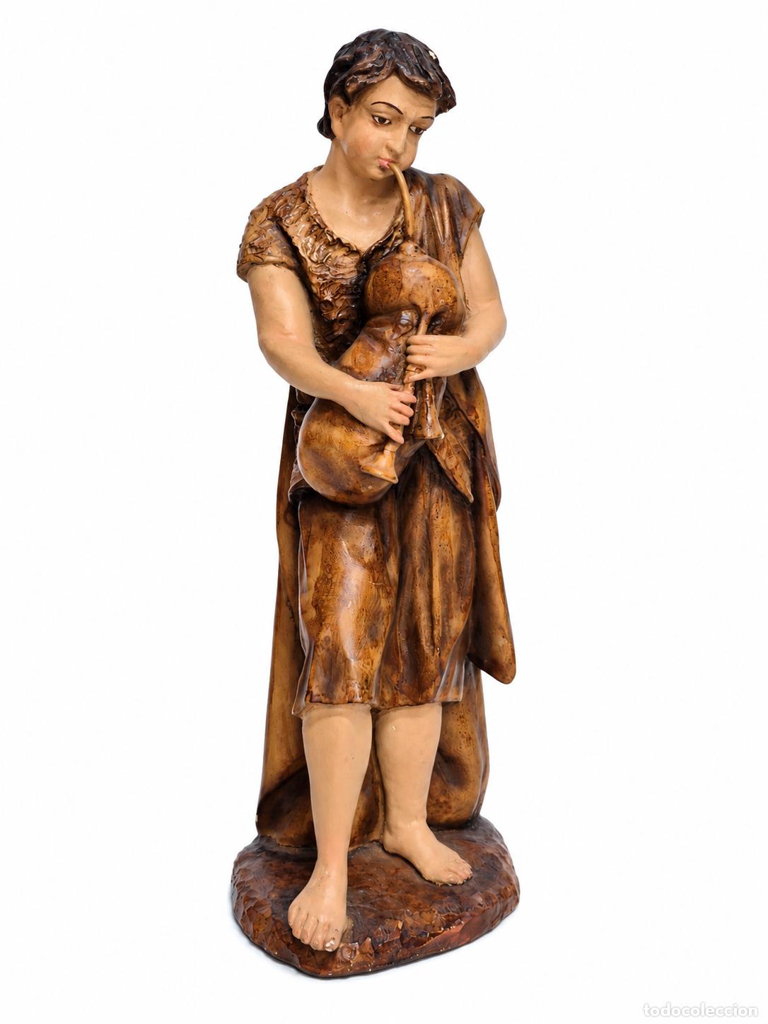 Figurines pour Cr&egrave;ches de No&euml;l: Figura de Bel&eacute;n - Pastor Tocando la Gaita - Estuco Policromado - Talleres de Olot - Altura 32 cm
