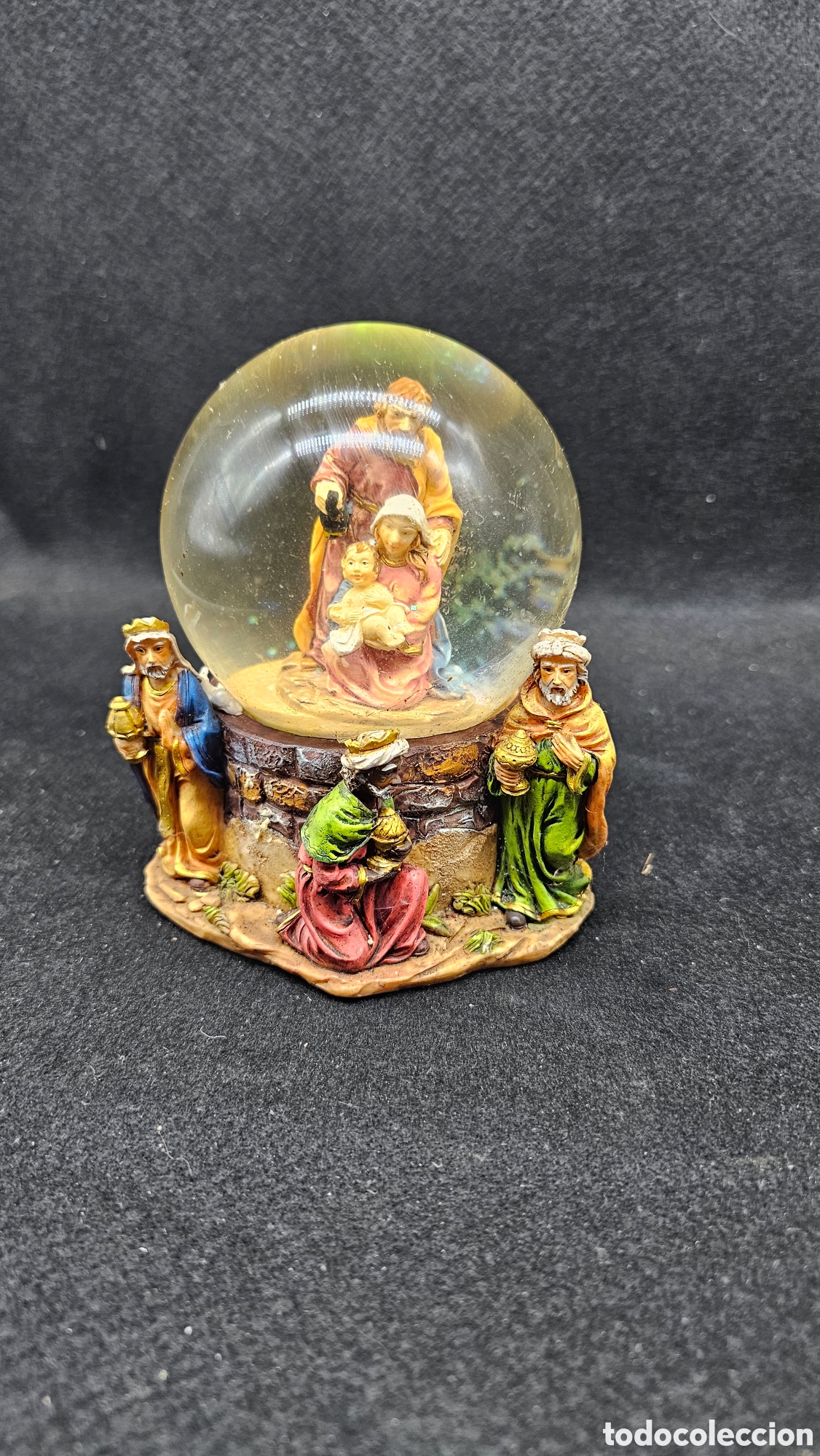 Figures of Bethlehem: Bonita bola navide&ntilde;a de nacimiento de Bel&eacute;n d&eacute;cada de los 90