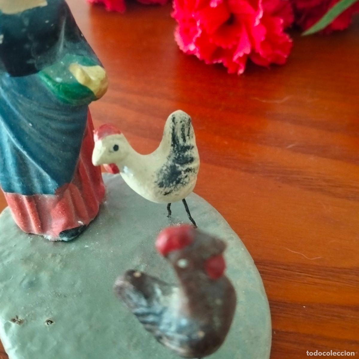 Figuras de Bel&eacute;n: Pastora con dos gallinas - Foto 2