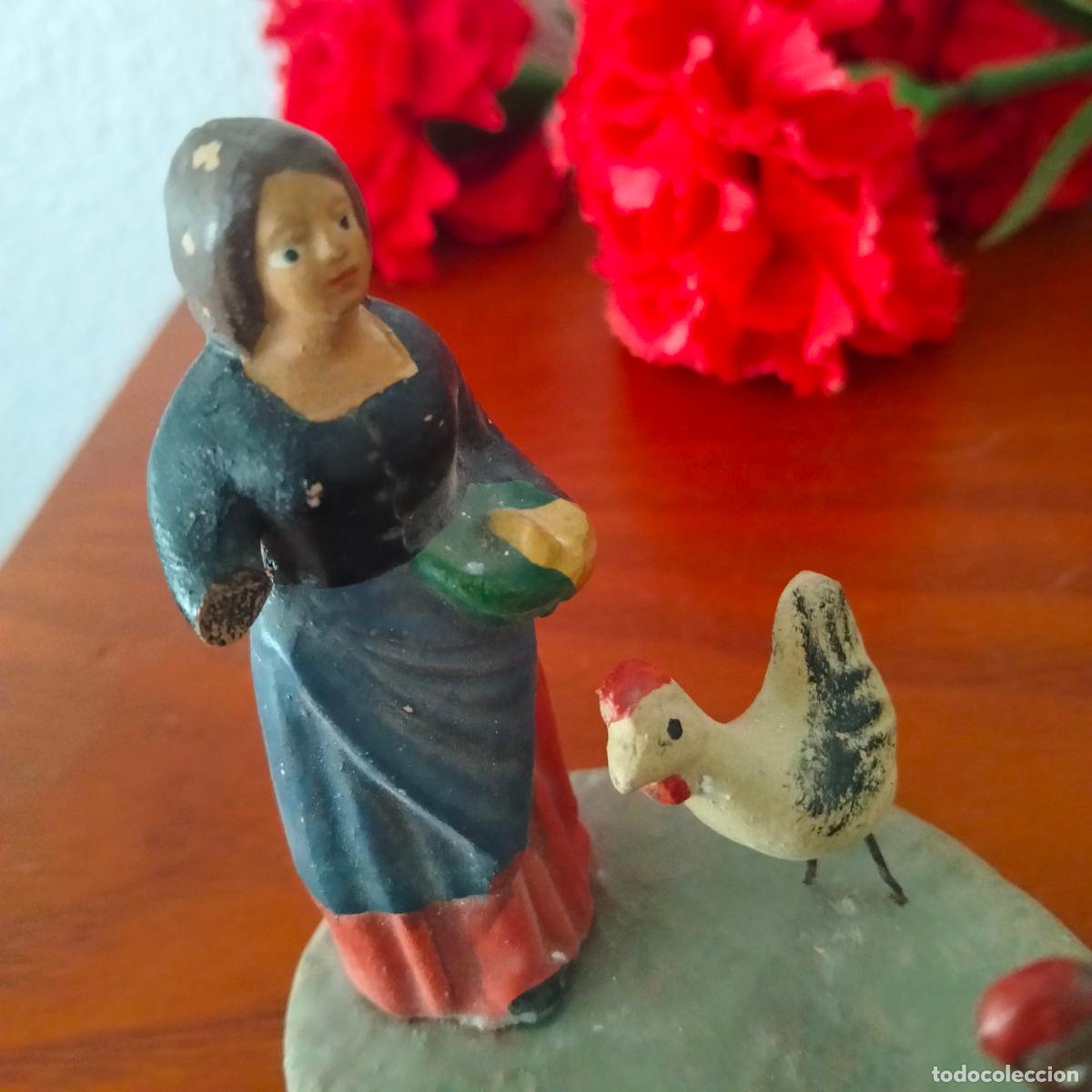 Figuras de Bel&eacute;n: Pastora con dos gallinas - Foto 3