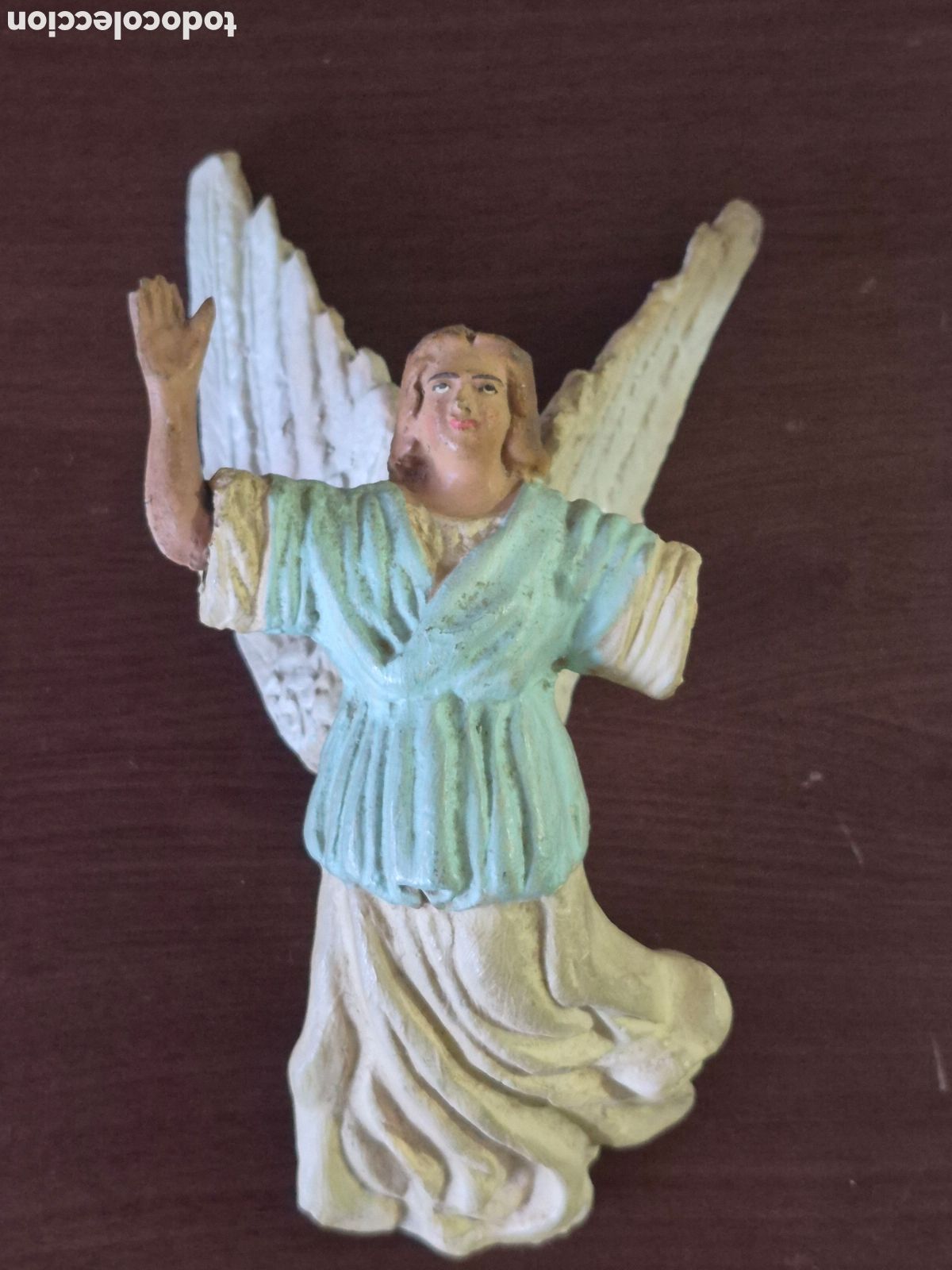 Figuras de Bel&eacute;n: &Agrave;ngel en terracota, pesebre, belen. Autoria a identificar.