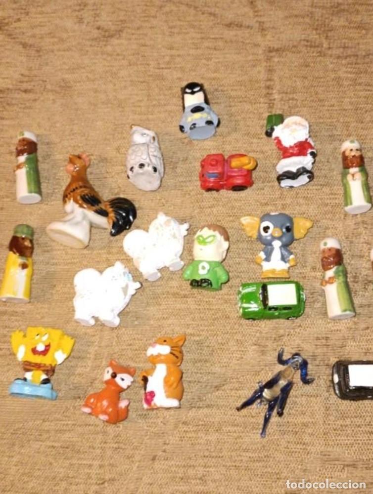 Figuras de Bel&eacute;n: Lote 20 figuras rosc&oacute;n de reyes