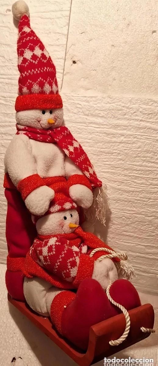 Figuras de Bel&eacute;n: 2 mu&ntilde;ecos de nieve en trineo de Navidad,nacimiento de 50x24x9