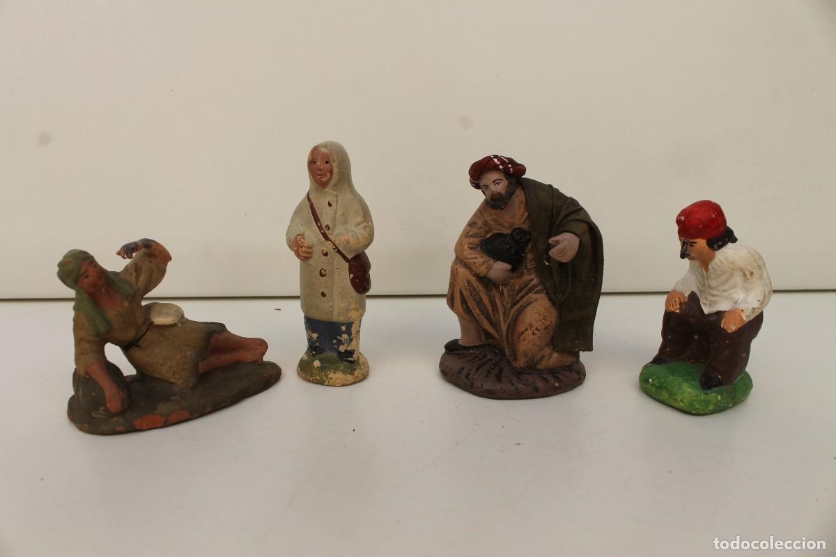 Figuras de Bel&eacute;n: 4 FIGURAS PESEBRE, BELEN DE BARRO DE 8cm Y 10cm