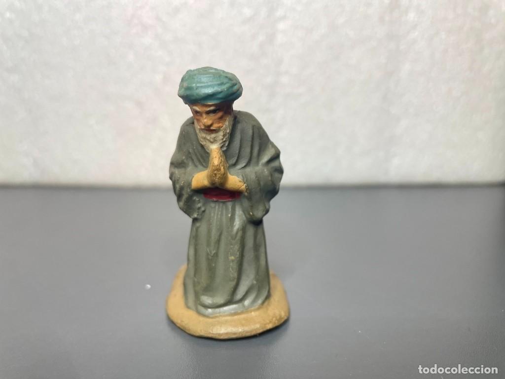 Figuras de Bel&eacute;n: Belen - Pastor rezando - terracota / barro