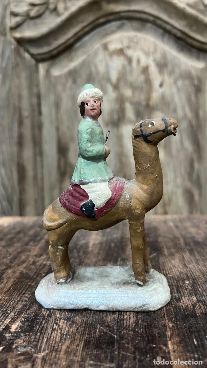 Figuras de Bel&eacute;n: Figura barro Bel&eacute;n hombre turbante rey mago paje dromedario camello cacharrer&iacute;a Murcia 11cms