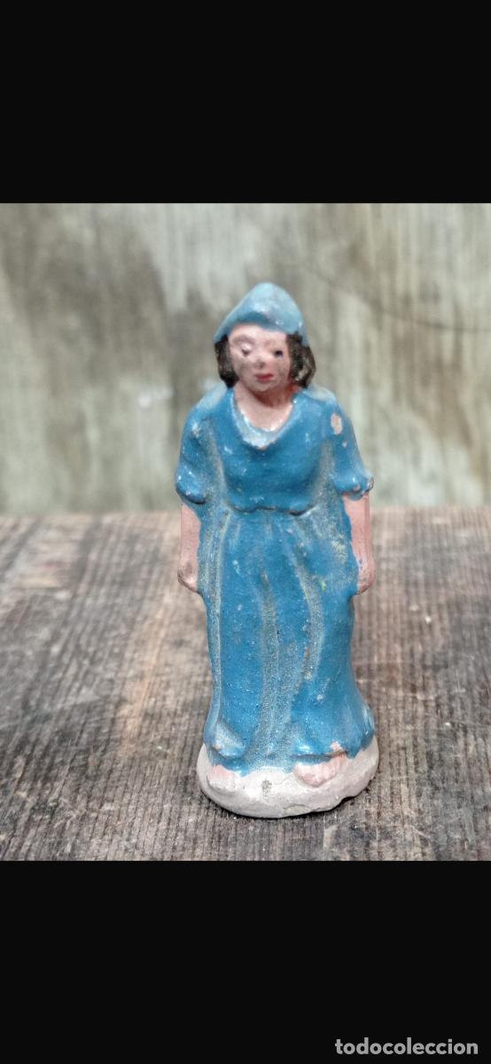 Figuras de Bel&eacute;n: Figura barro Bel&eacute;n mujer t&uacute;nica de pie cacharrer&iacute;a Murcia 5,5cms