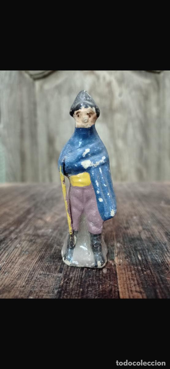 Figuras de Bel&eacute;n: Figura barro Bel&eacute;n pastor capa manta baston cacharrer&iacute;a Murcia 7,5cms