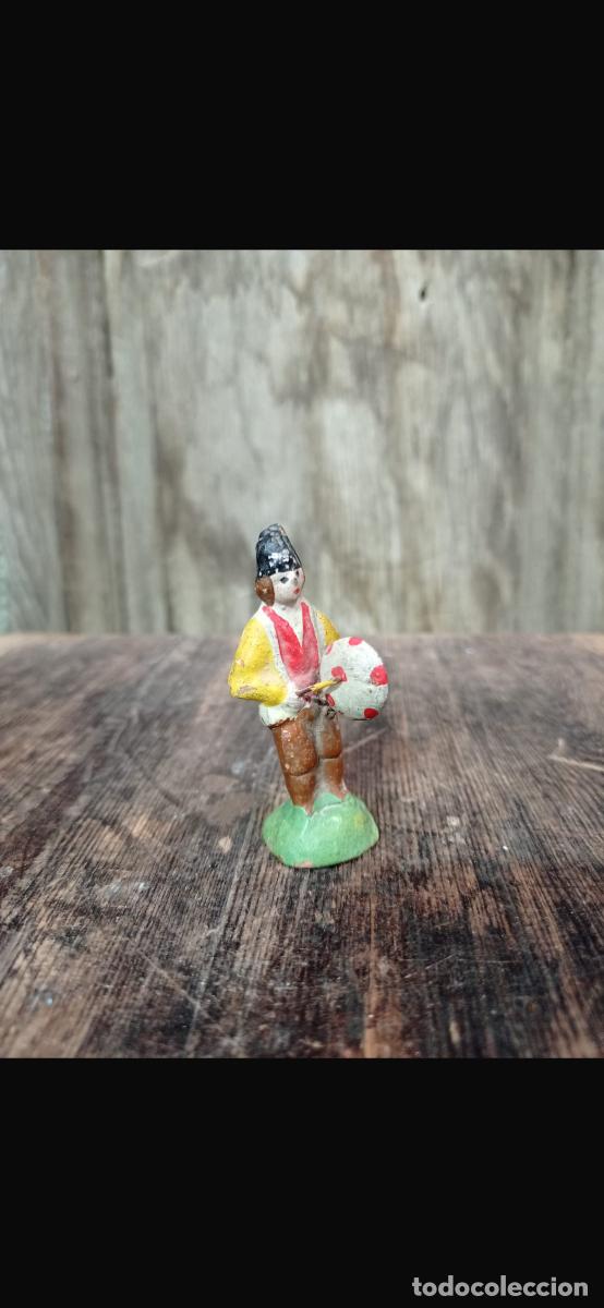 Figuras de Bel&eacute;n: Figura barro Bel&eacute;n hbte tocando tambor cacharrer&iacute;a Murcia 6cms
