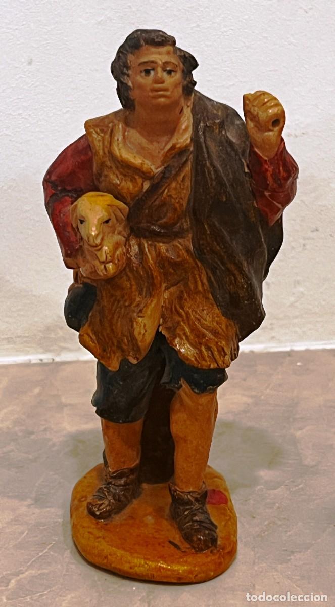 Figuras de Bel&eacute;n: Antigua figura de Bel&eacute;n de Manuel Nicol&aacute;s Almansa, de barro, mide 12,5 de altura, buen estado, ver t