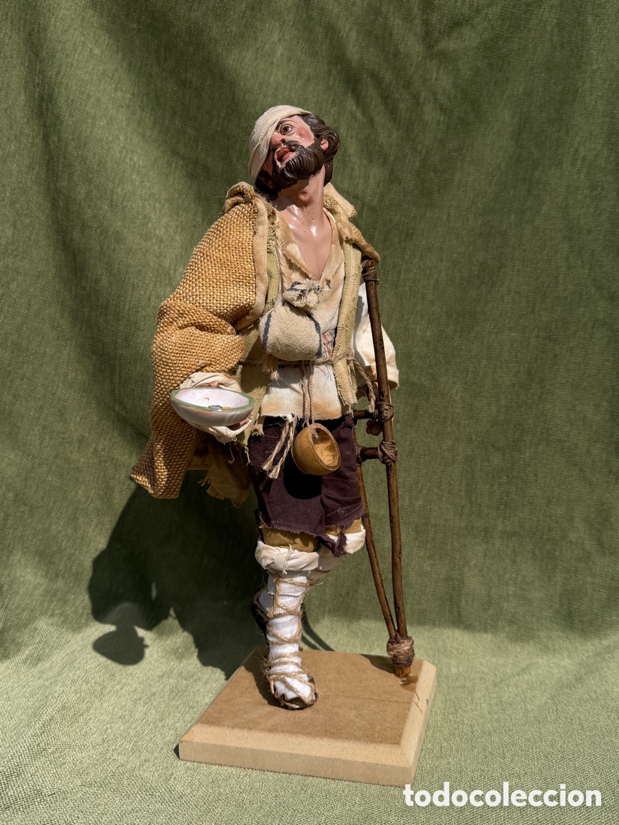 Figuras de Bel&eacute;n: Mendigo con muleta. Bel&eacute;n Napolitano.