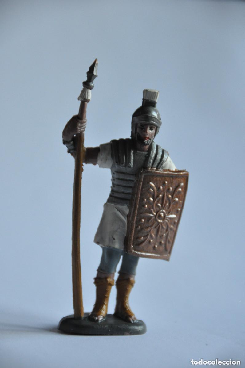Figuras de Bel&eacute;n: FIGURA DE BELEN - SOLDADO ROMANO