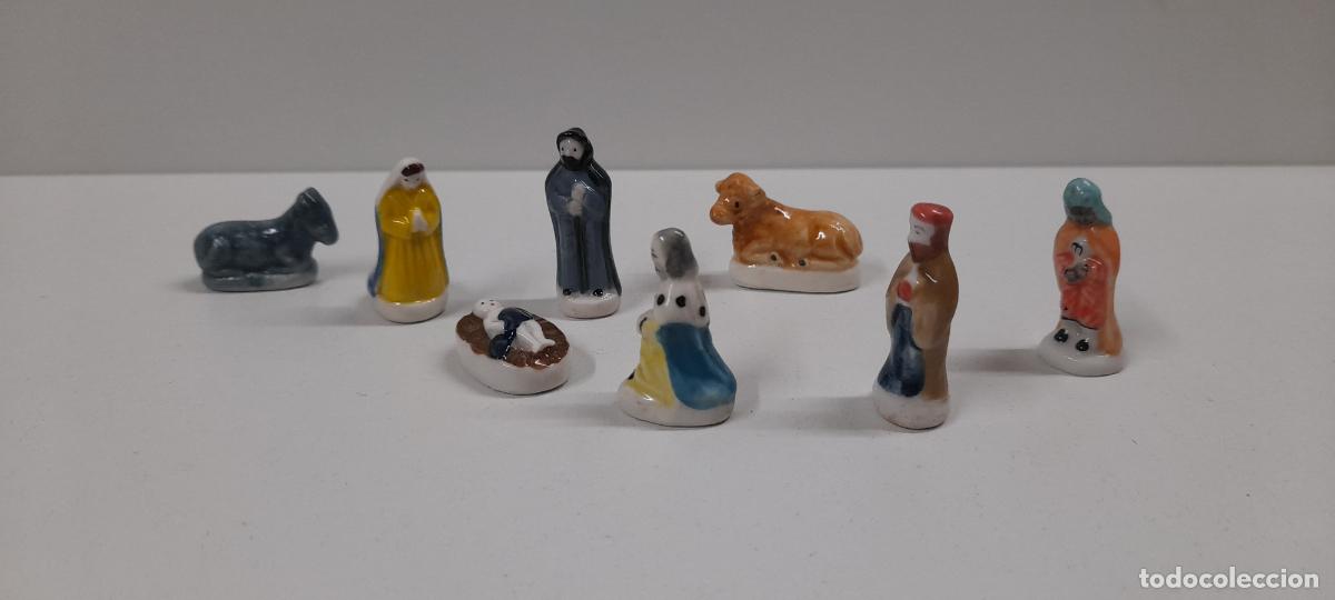 Figuras de Bel&eacute;n: LA ADORACION DE LOS REYES MAGOS - OCHO FIGURITAS DEL ROSCON DE REYES . REALIZADAS EN PORCELANA