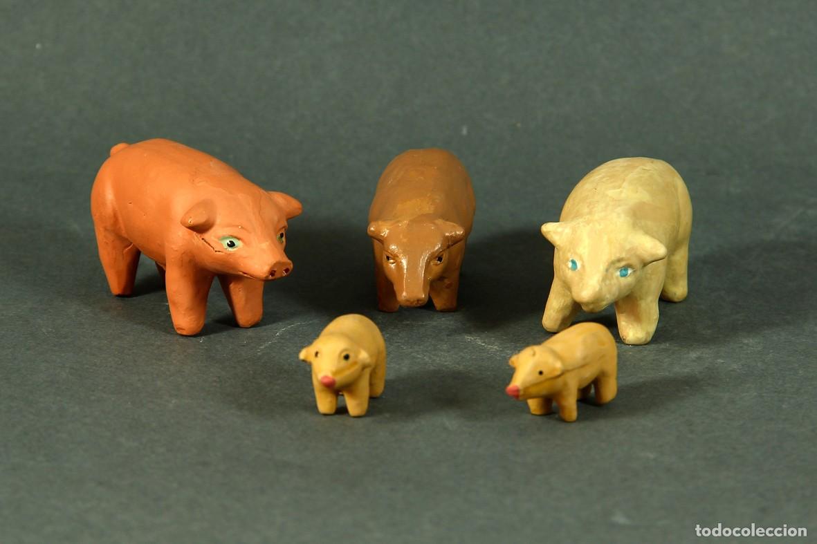 Figuras de Bel&eacute;n: LOTE DE 5 CERDOS EN TERRACOTA PARA BEL&Eacute;N. 6 X 3 CM. EL MAYOR. BUEN ESTADO.