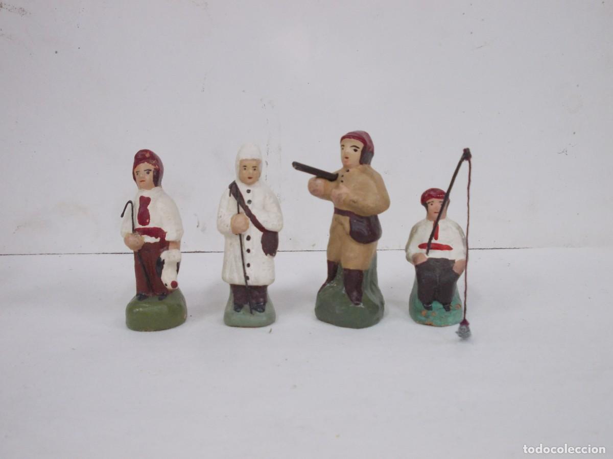 Figuras de Bel&eacute;n: GRUPO DE FIGURAS DE BELEN CATALANAS PASTOR DE LAS NIEVES CAZADOR PESCADOR PAYES