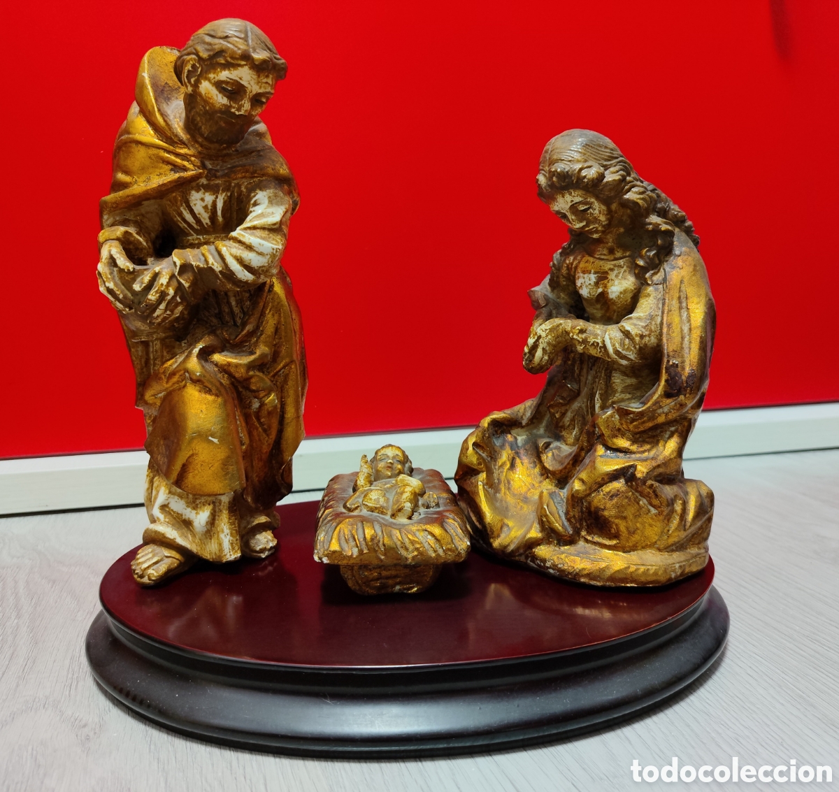 Figuras de Bel&eacute;n: Nacimiento de Figuras Doradas