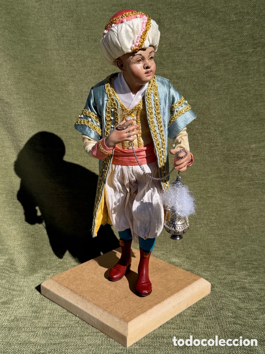 Figuras de Bel&eacute;n: Ni&ntilde;o vestido oriental. Bel&eacute;n Napolitano