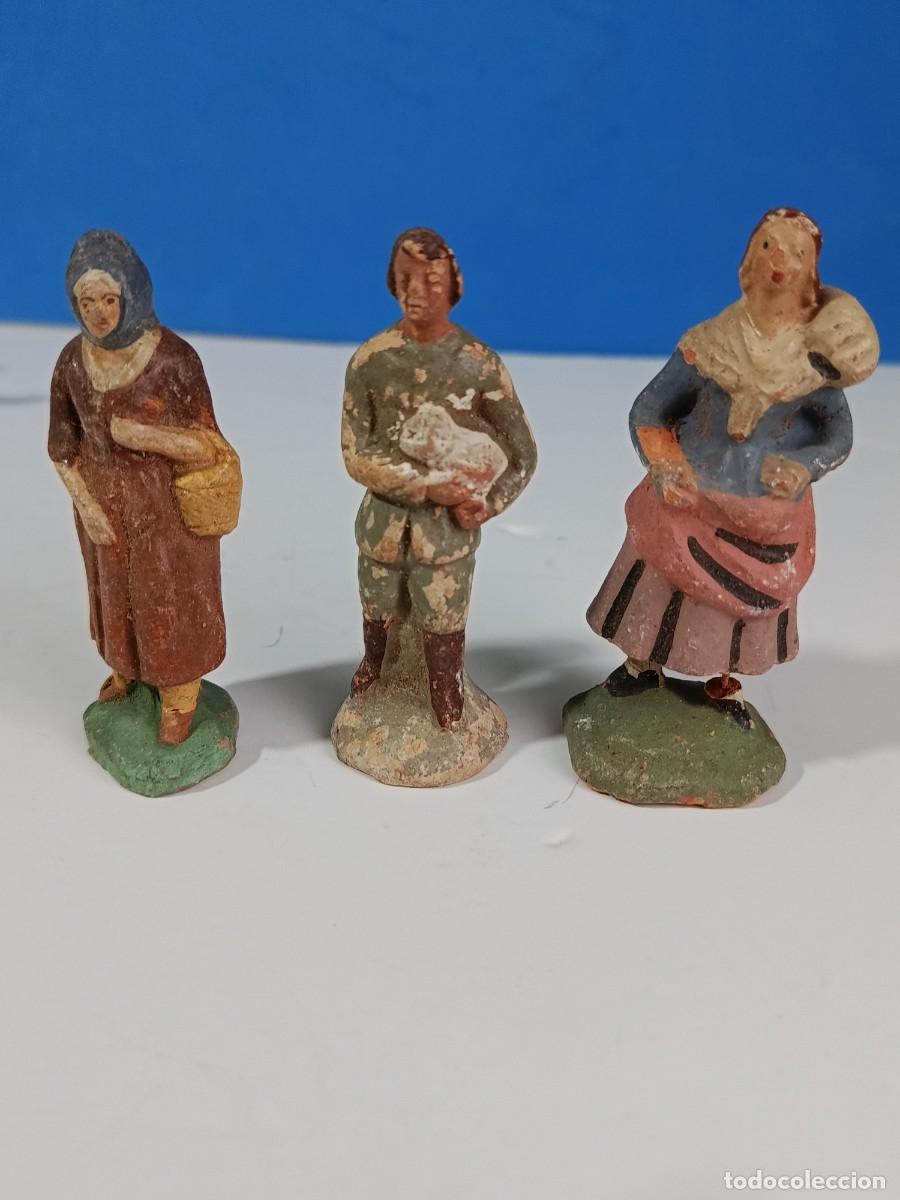 Figuras de Bel&eacute;n: TRES FIGURAS ANTIGUAS DEL BELEN DE BARRO. NAVIDAD